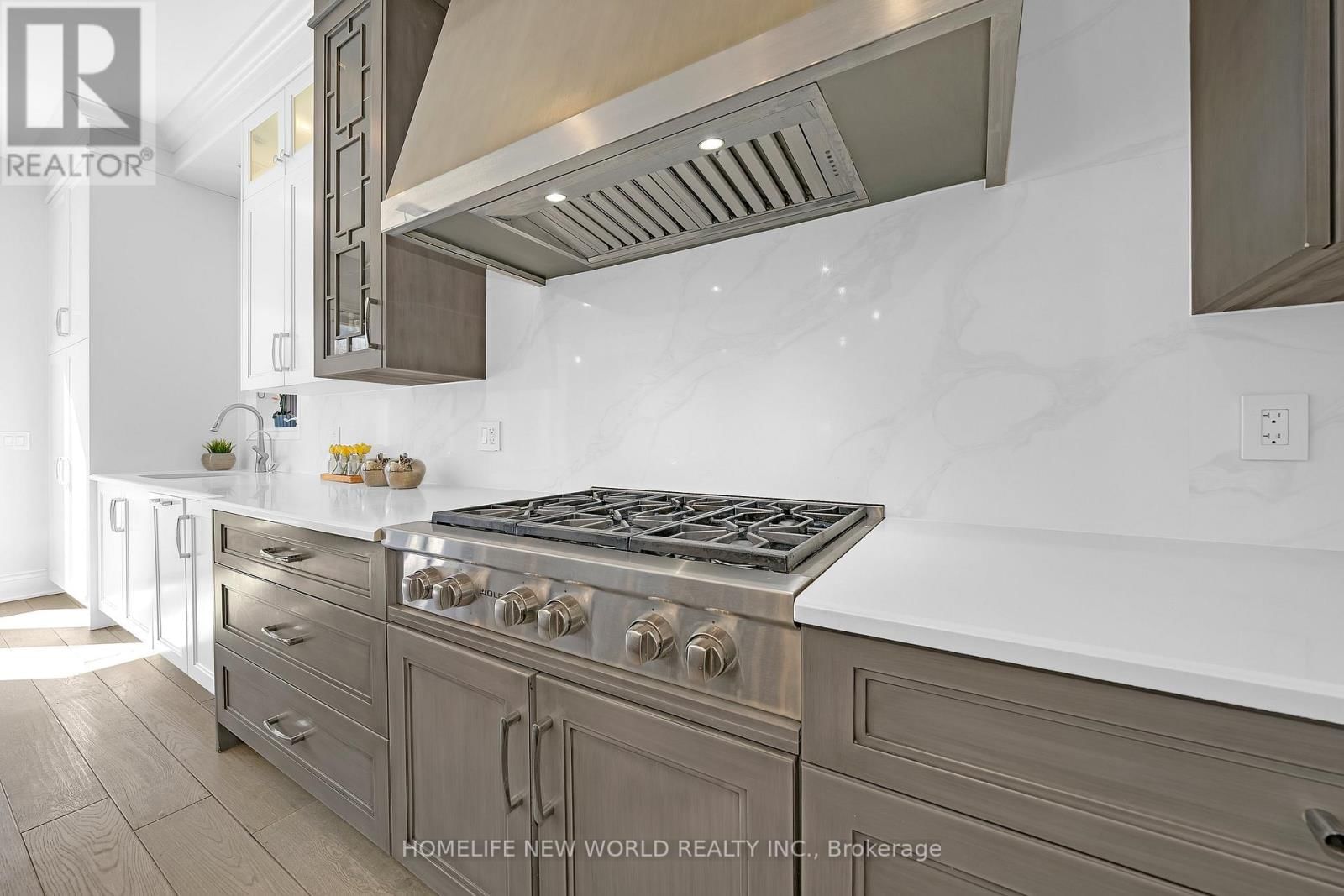 20 PLANET STREET Image 10