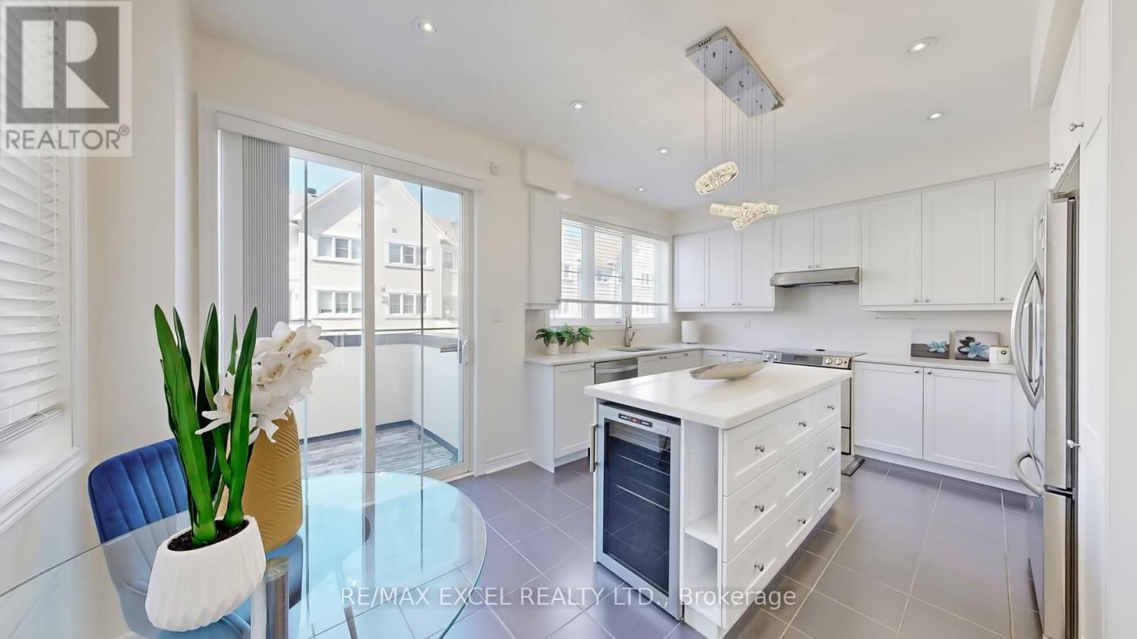 27 MAYTIME WAY Image 13