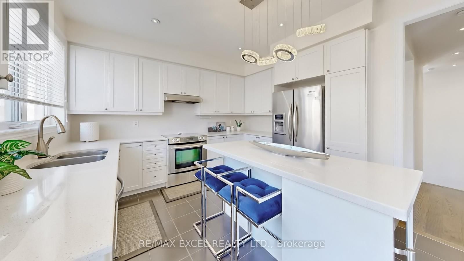 27 MAYTIME WAY Image 17