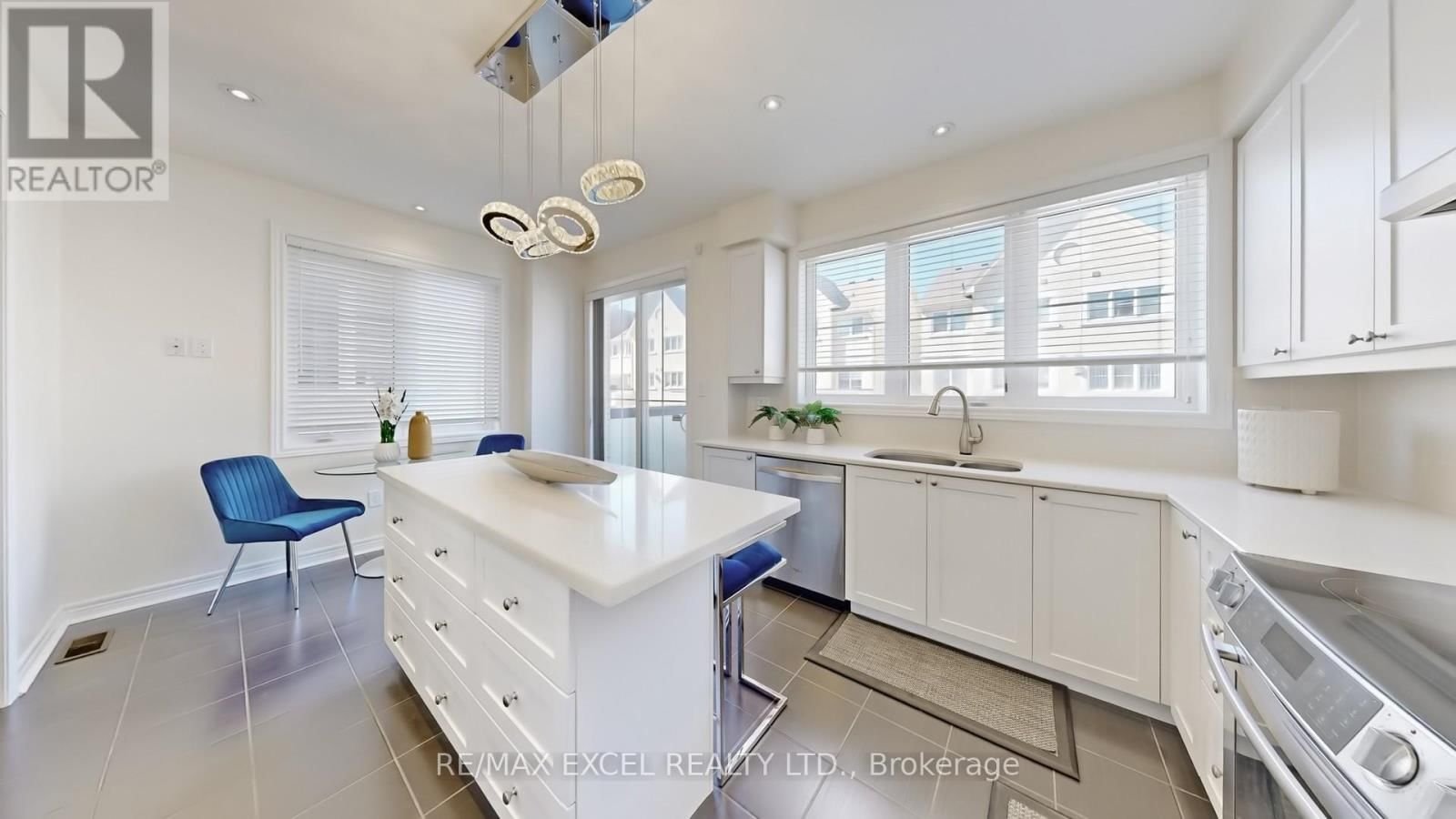 27 MAYTIME WAY Image 18