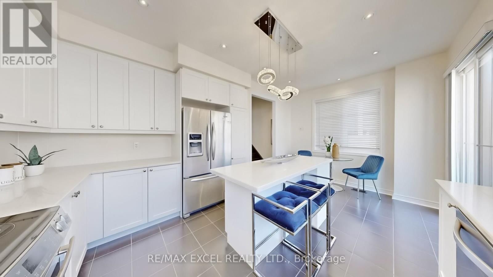 27 MAYTIME WAY Image 19