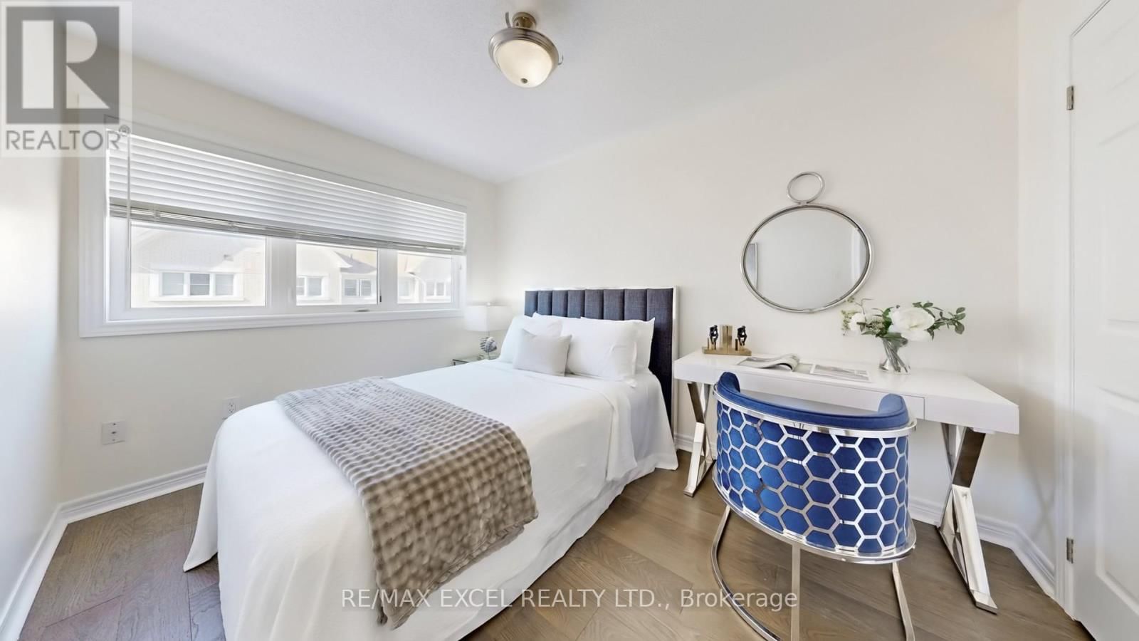 27 MAYTIME WAY Image 36