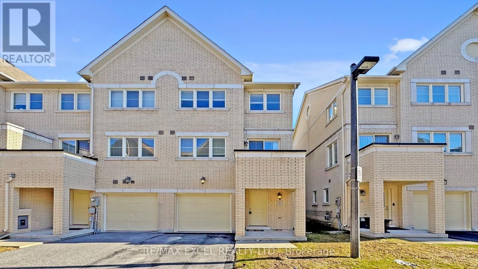 27 MAYTIME WAY Image 49