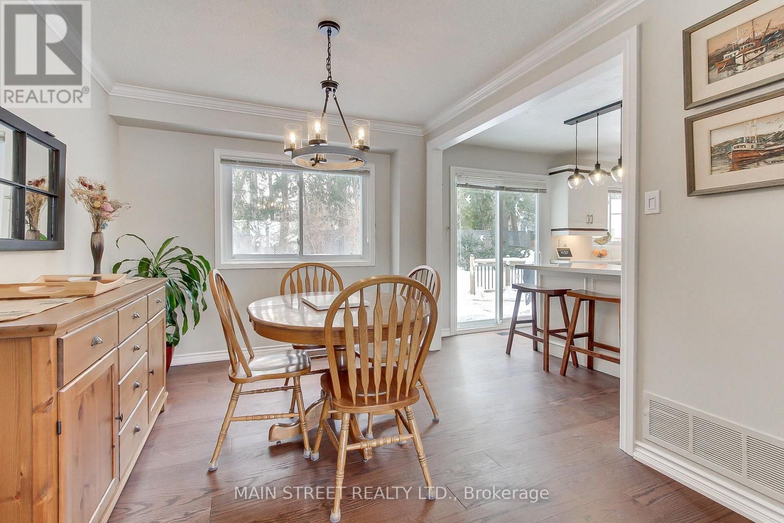 369 HAREWOOD BOULEVARD Image 10