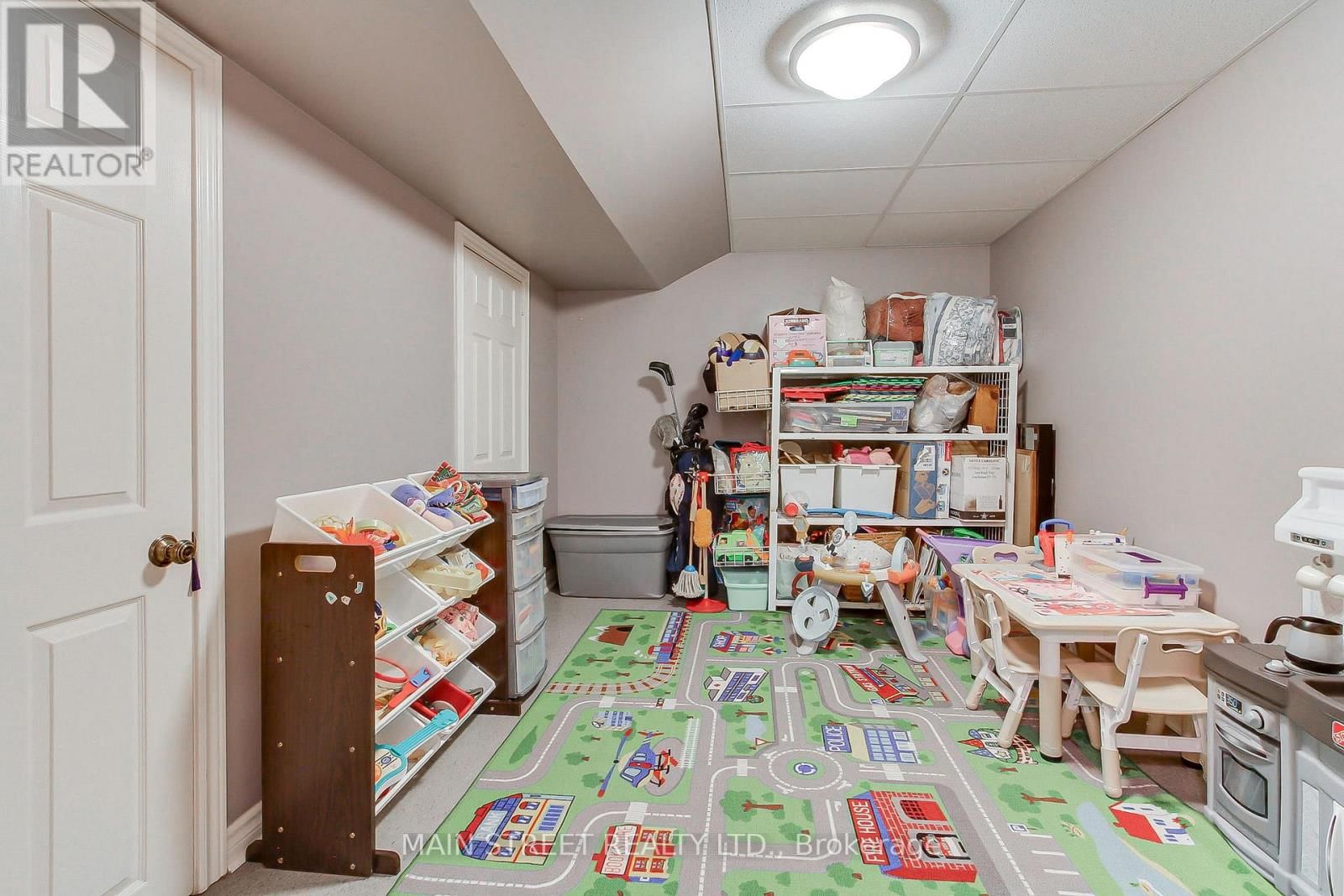 369 HAREWOOD BOULEVARD Image 28