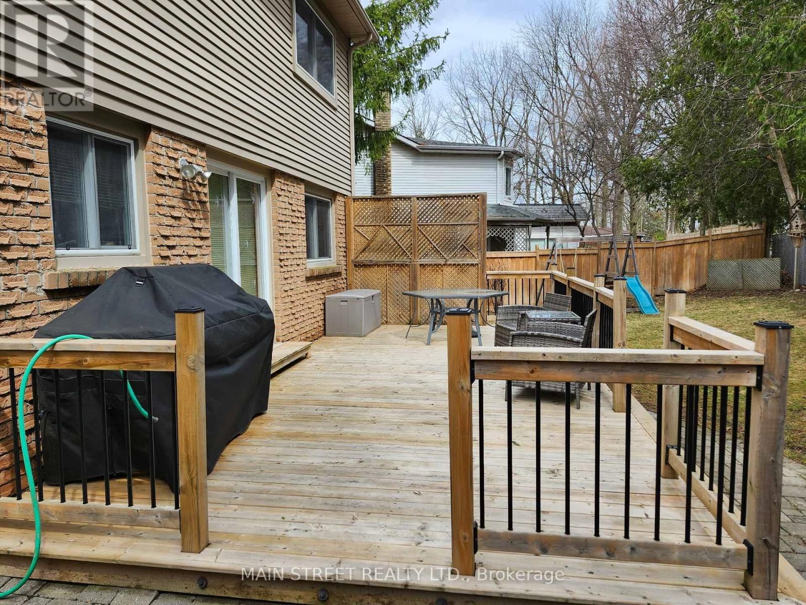 369 HAREWOOD BOULEVARD Image 30