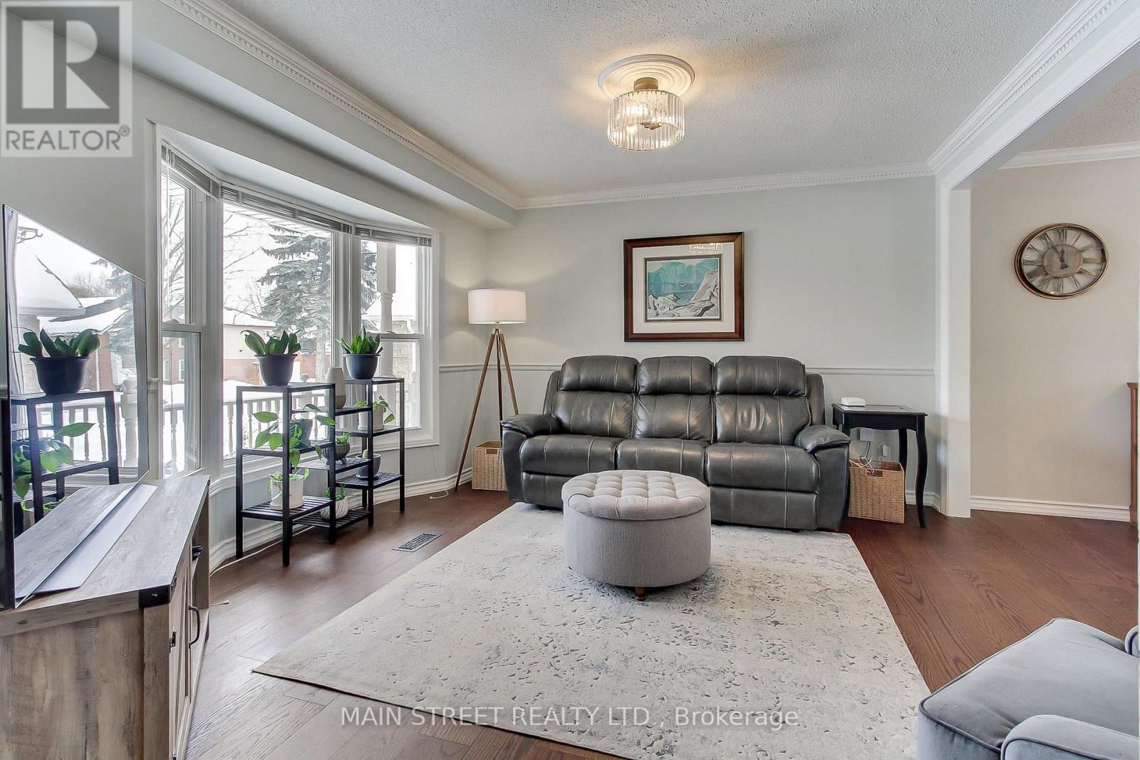 369 HAREWOOD BOULEVARD Image 7