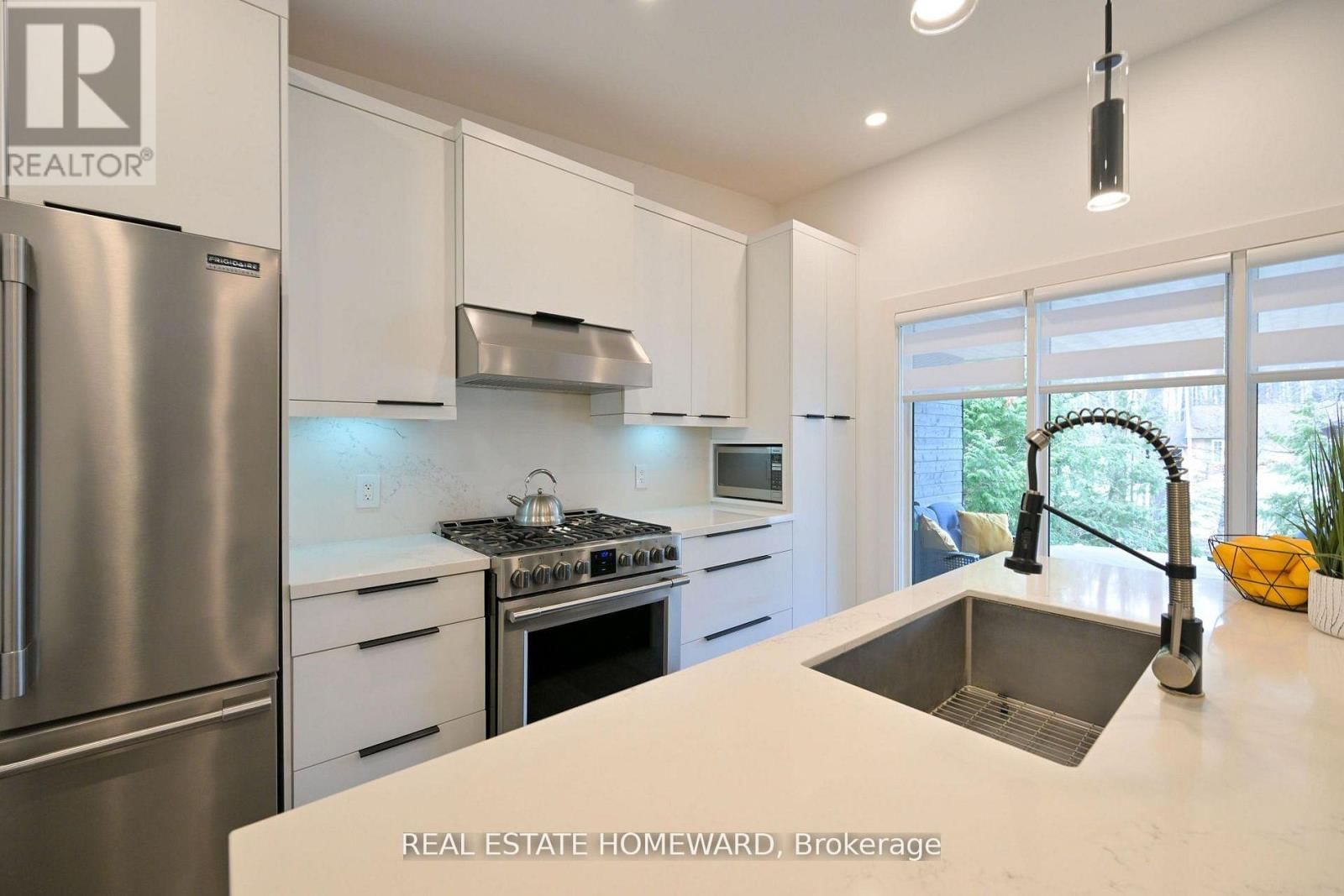 3763 FAIRWAY ROAD Image 11