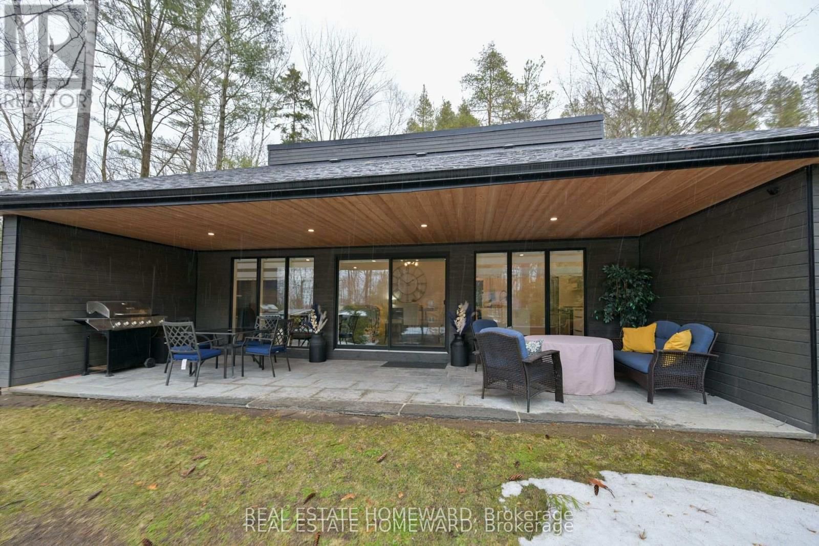 3763 FAIRWAY ROAD Image 18