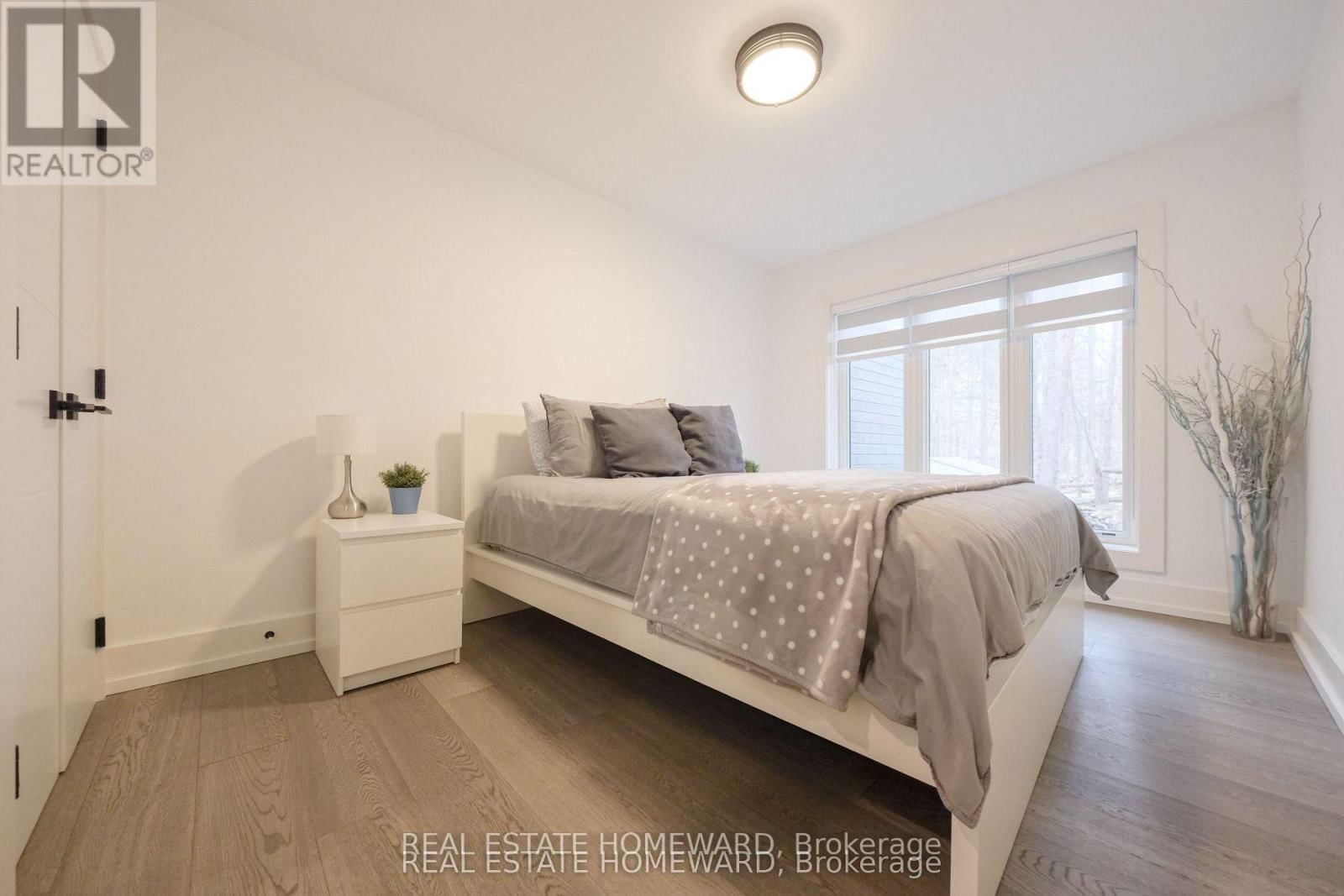 3763 FAIRWAY ROAD Image 23