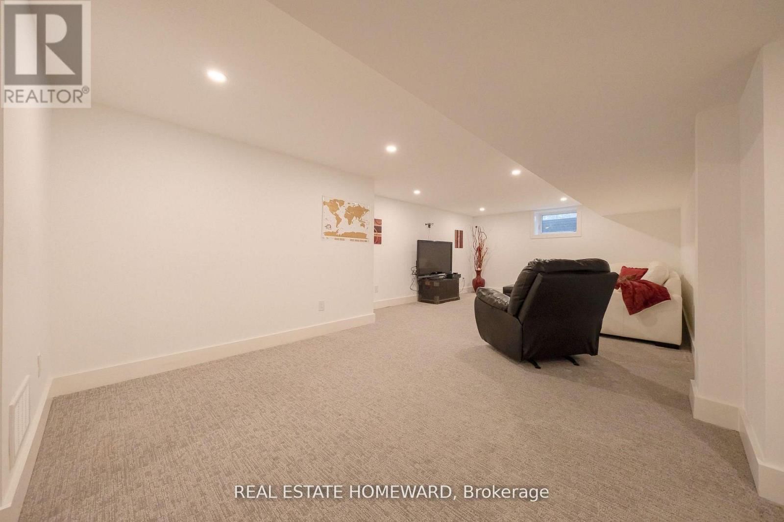 3763 FAIRWAY ROAD Image 37