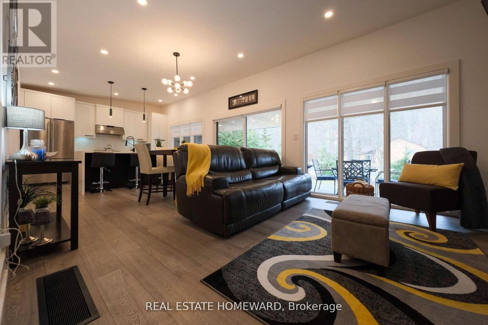 3763 FAIRWAY ROAD Image 9