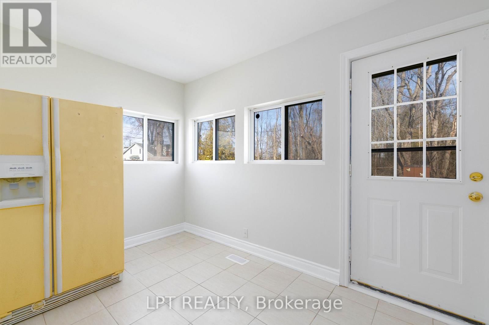 21 HADDEN ROAD Image 18