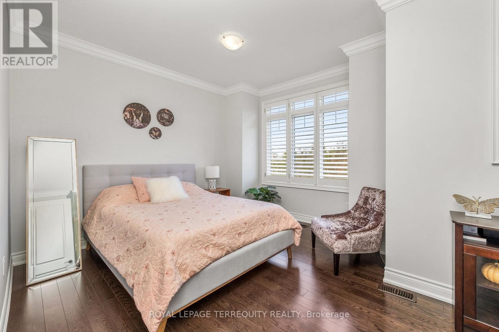 244 FREDERICK CURRAN LANE Image 24