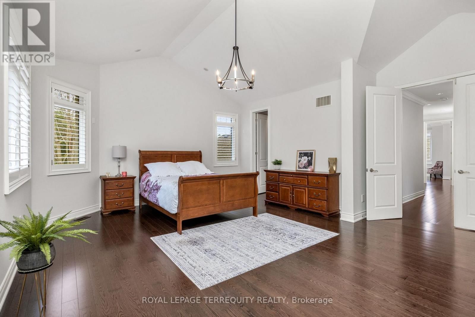 244 FREDERICK CURRAN LANE Image 32