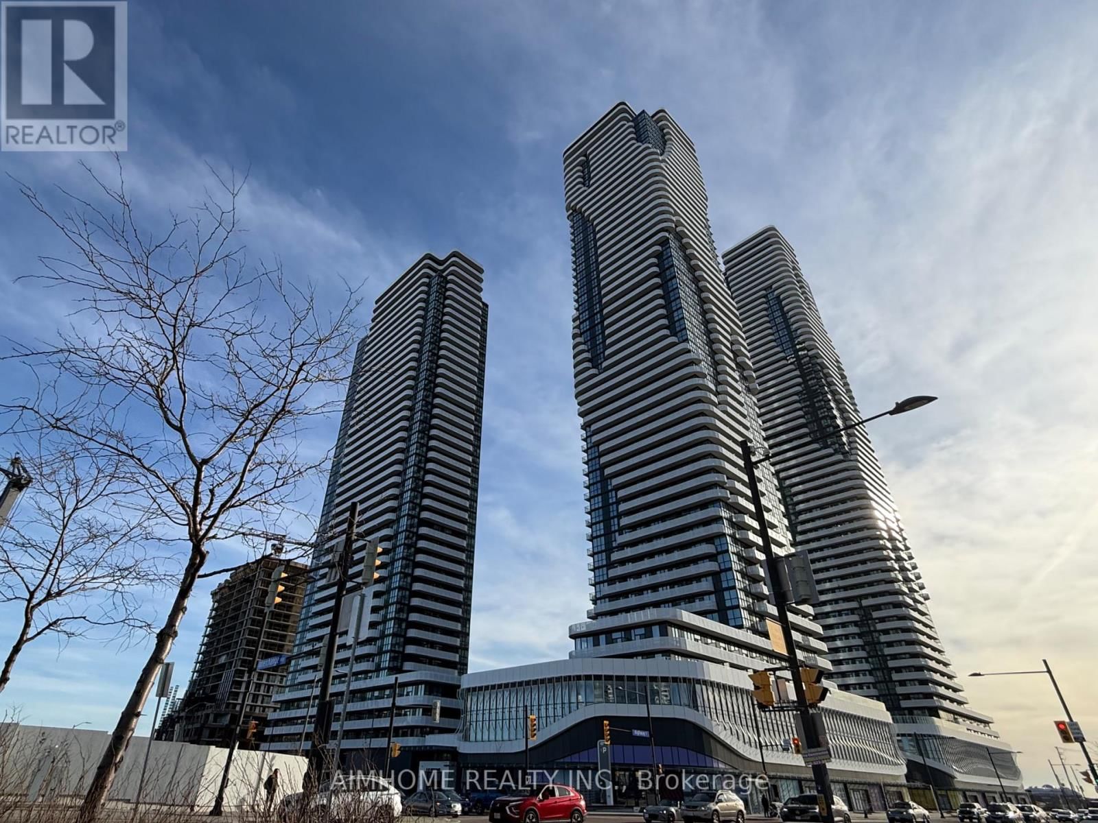 619 - 8 INTERCHANGE WAY Image 1