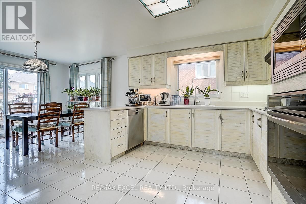 10 BROOKSHILL CRESCENT Image 15