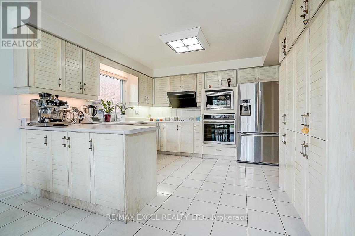 10 BROOKSHILL CRESCENT Image 17