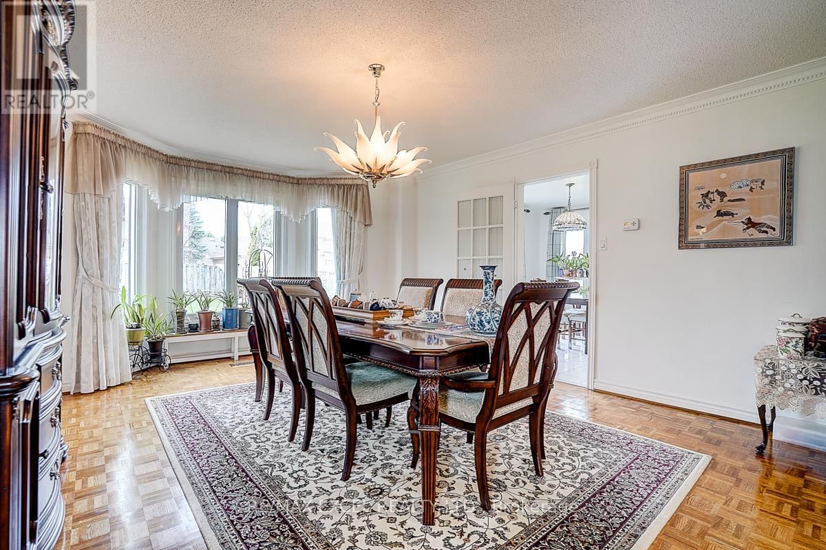 10 BROOKSHILL CRESCENT Image 22