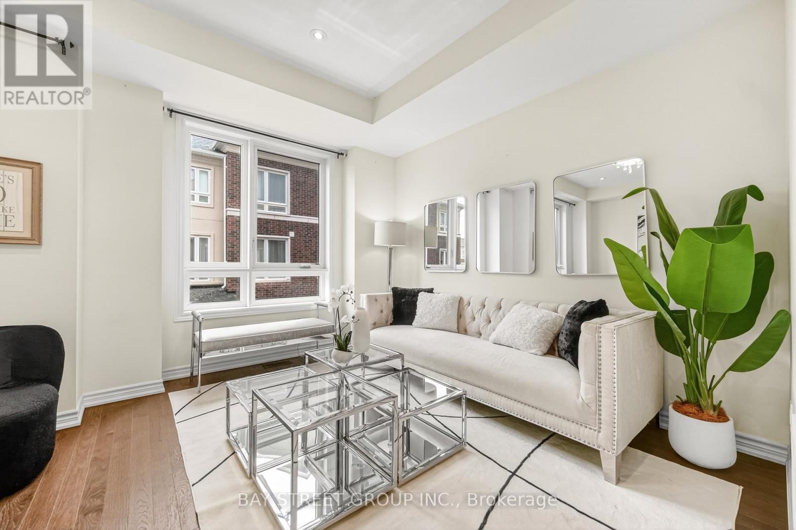 66 MASSACHUSETTS LANE Image 19