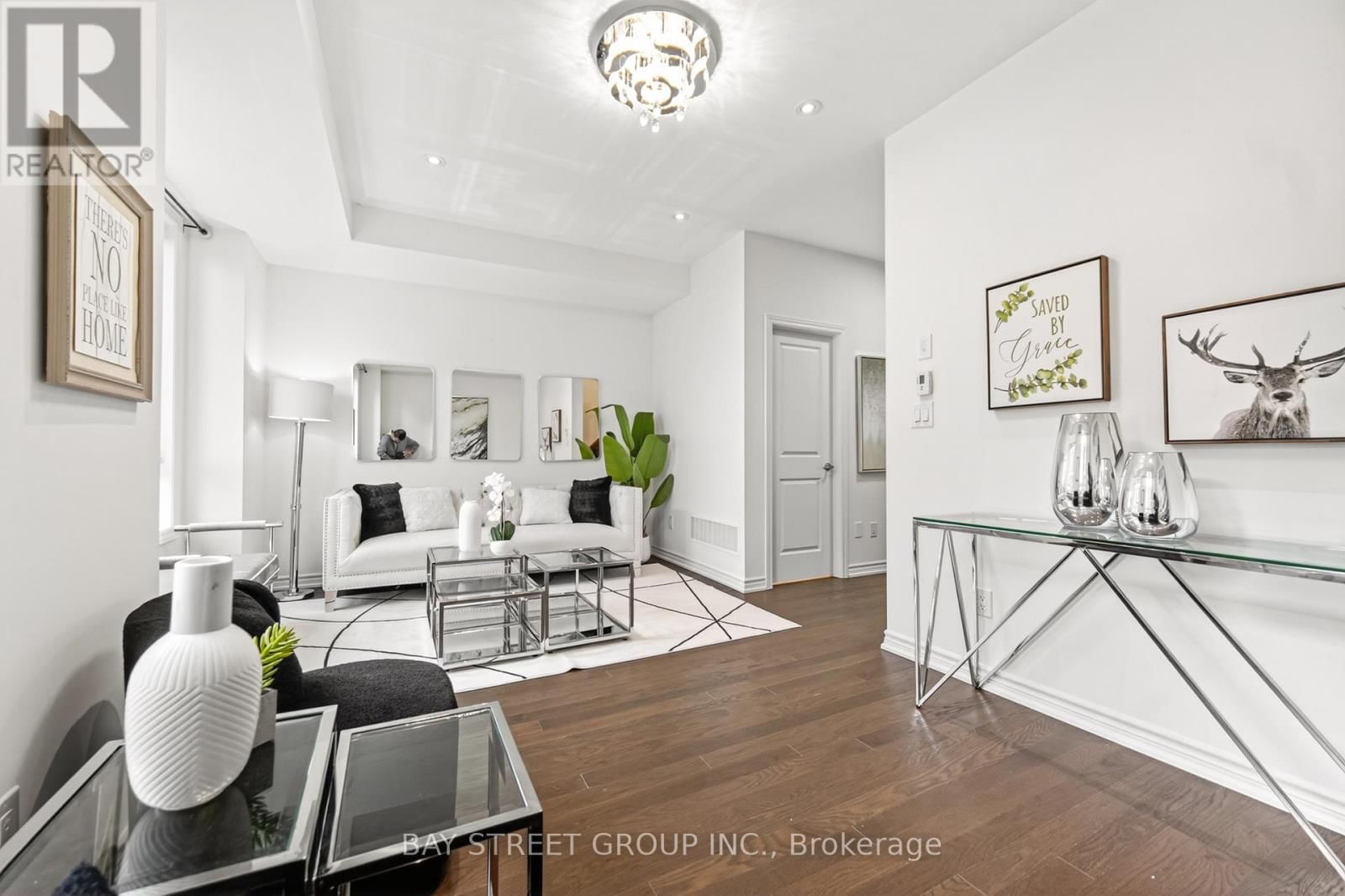 66 MASSACHUSETTS LANE Image 24