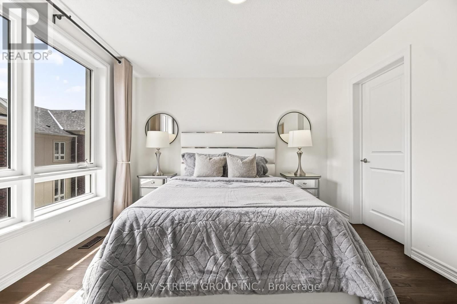 66 MASSACHUSETTS LANE Image 27