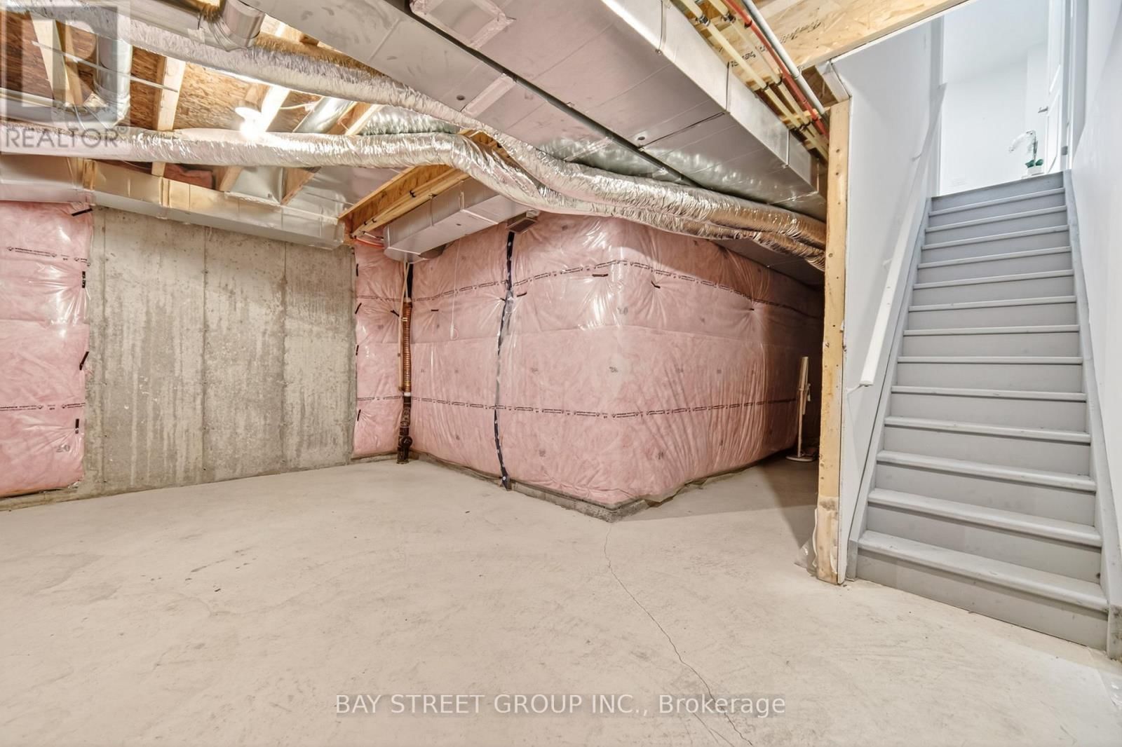 66 MASSACHUSETTS LANE Image 37