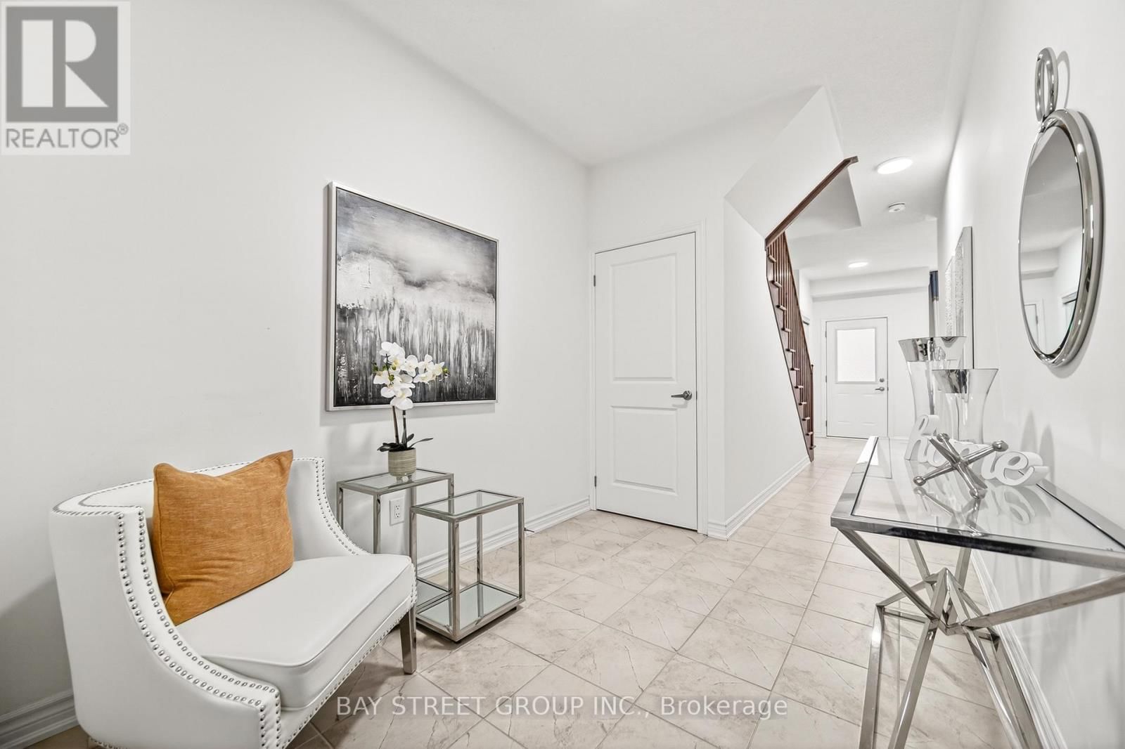 66 MASSACHUSETTS LANE Image 4