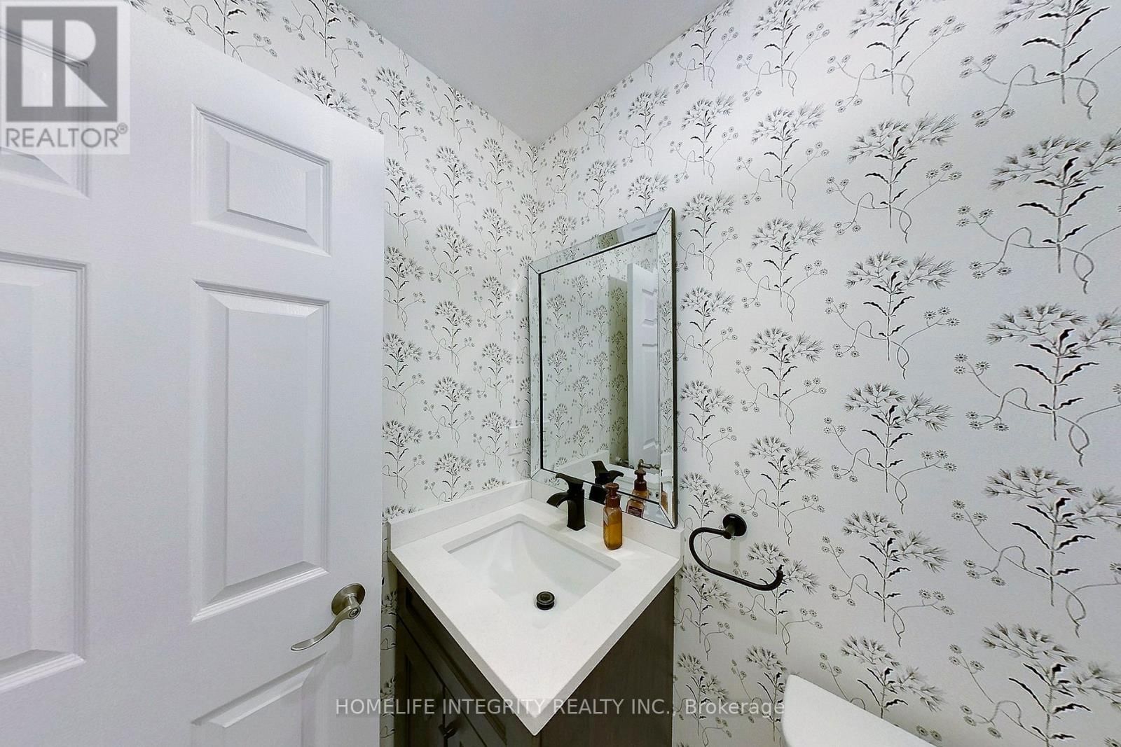 40 GREEN BRIAR ROAD Image 19