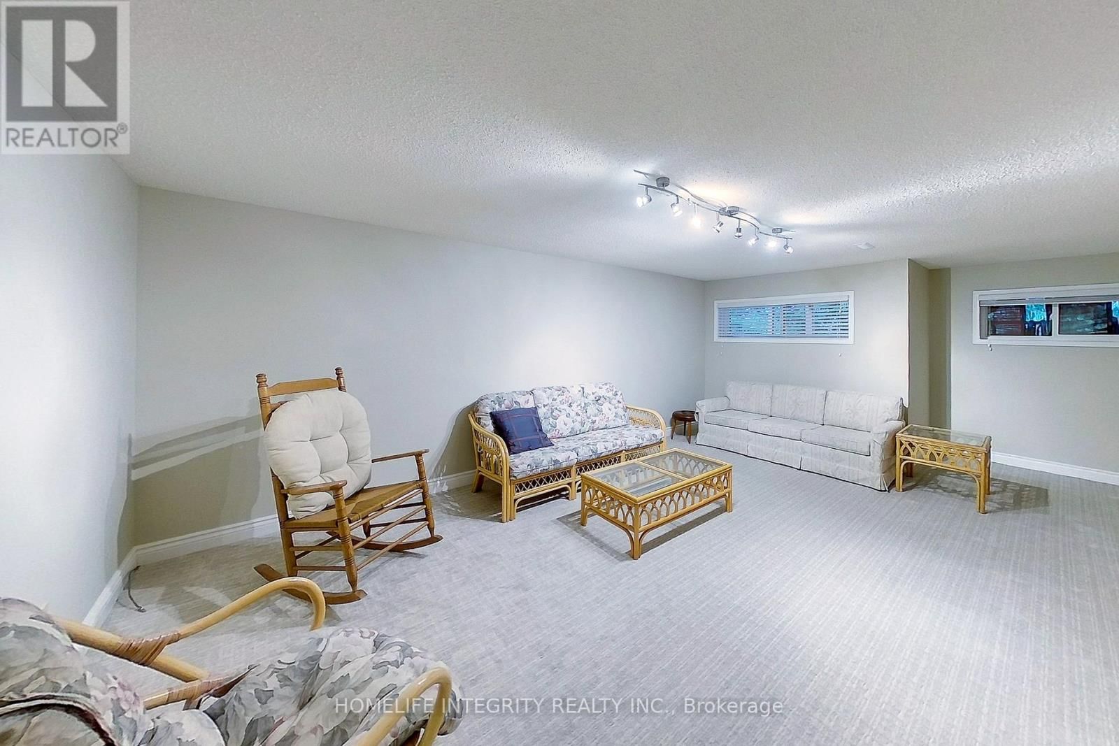 40 GREEN BRIAR ROAD Image 20