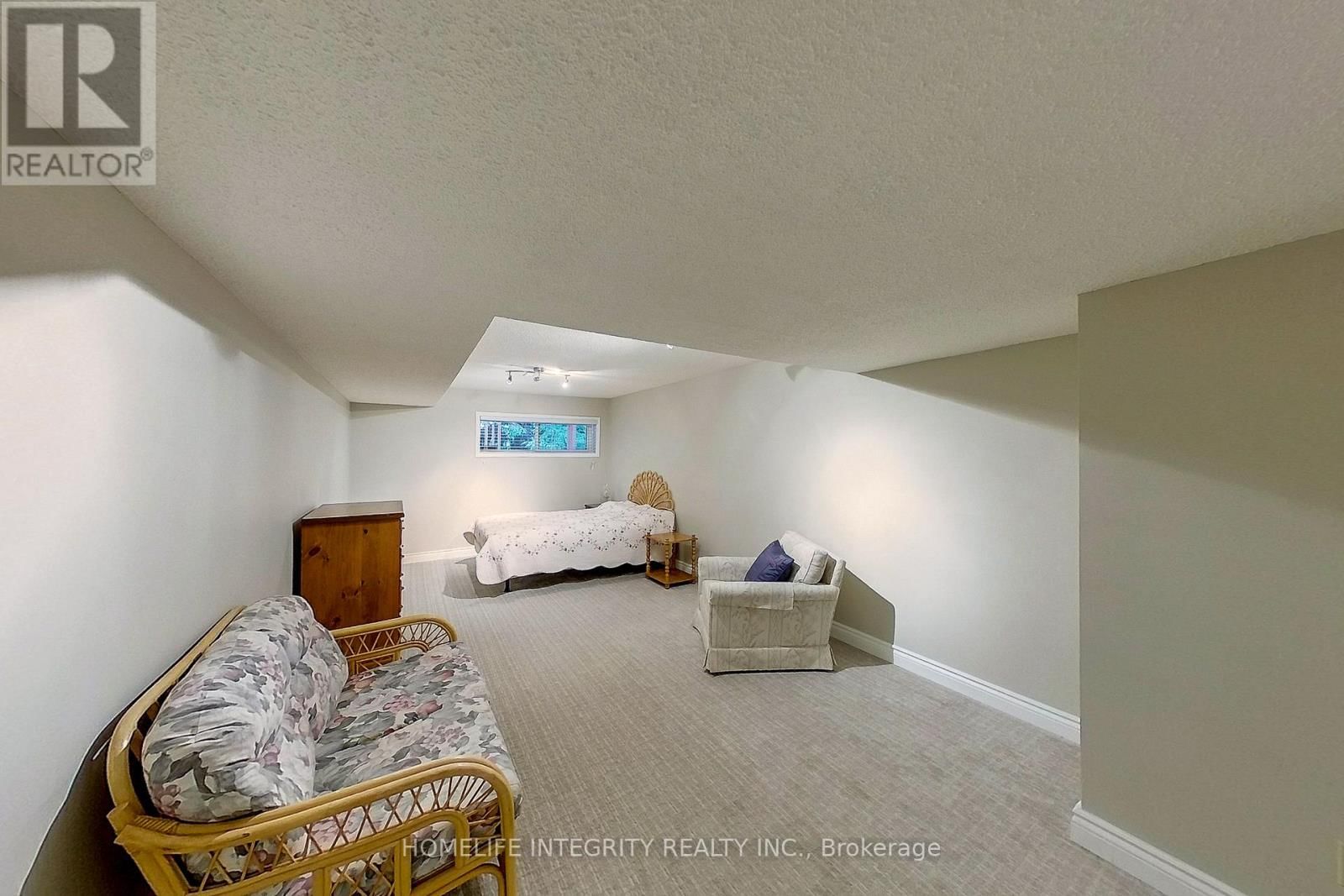 40 GREEN BRIAR ROAD Image 22