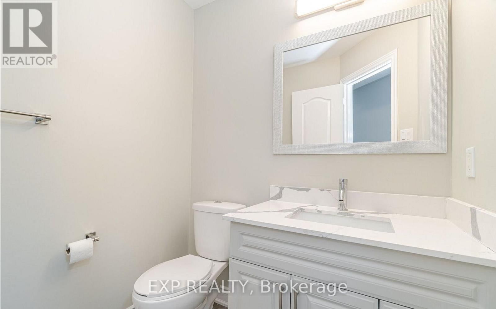 15 LYNN STREET Image 16