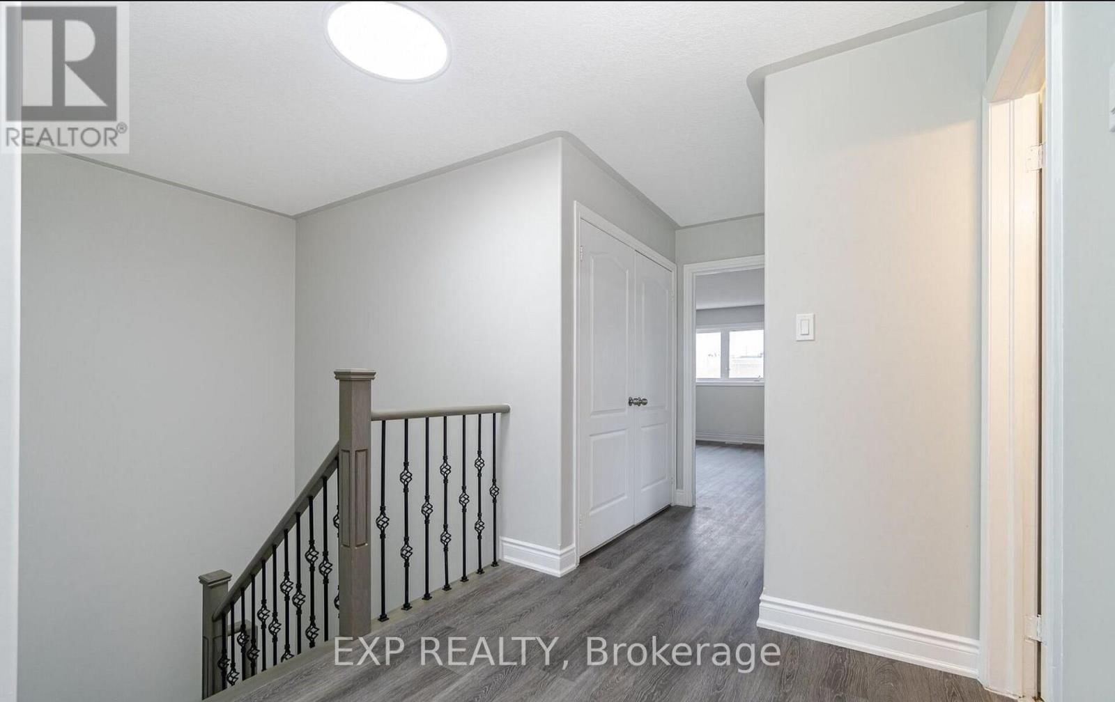 15 LYNN STREET Image 18