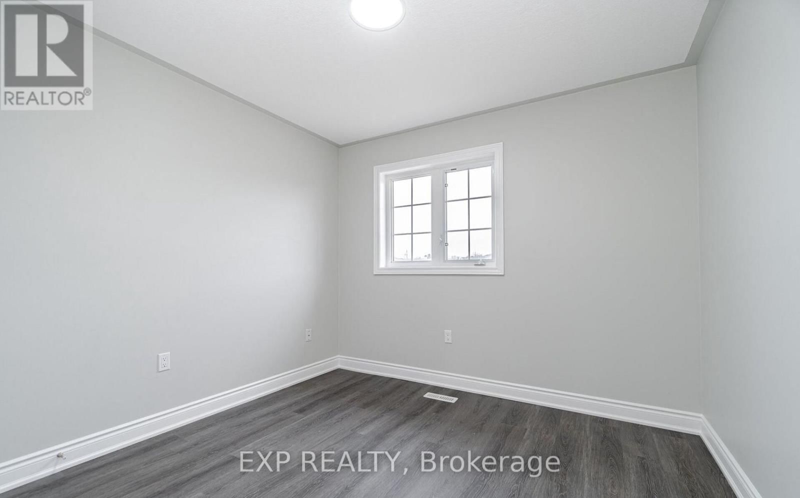 15 LYNN STREET Image 27