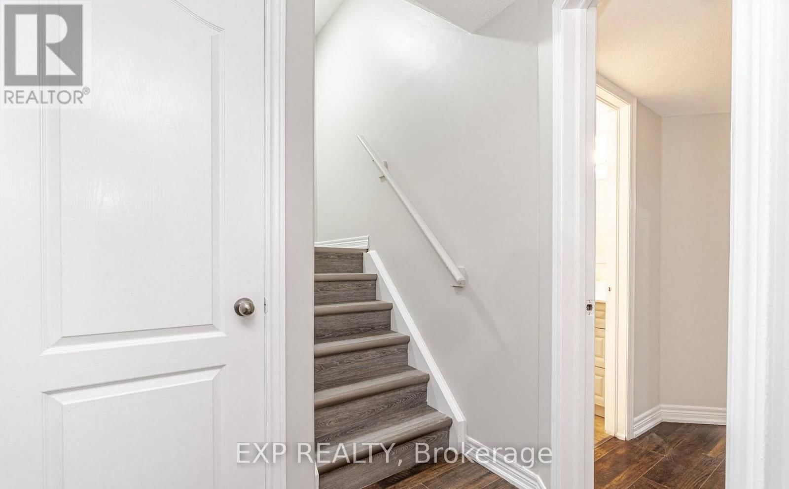 15 LYNN STREET Image 34