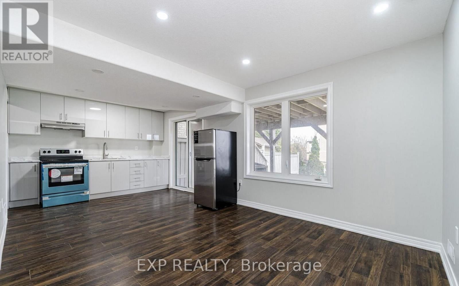 15 LYNN STREET Image 38