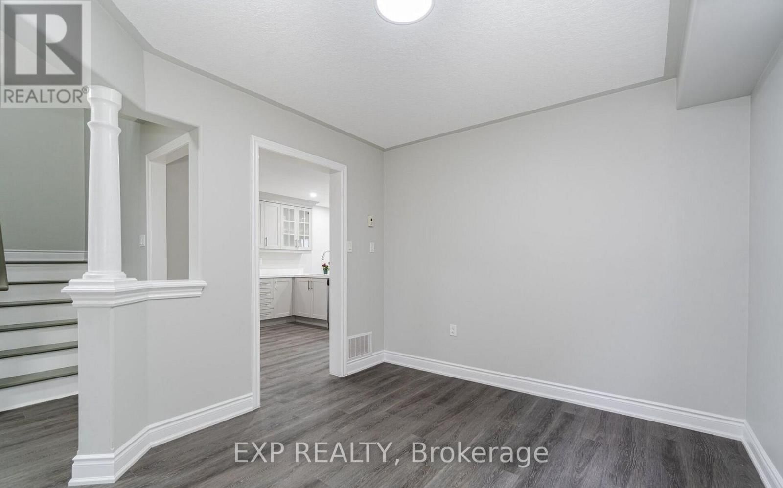 15 LYNN STREET Image 6