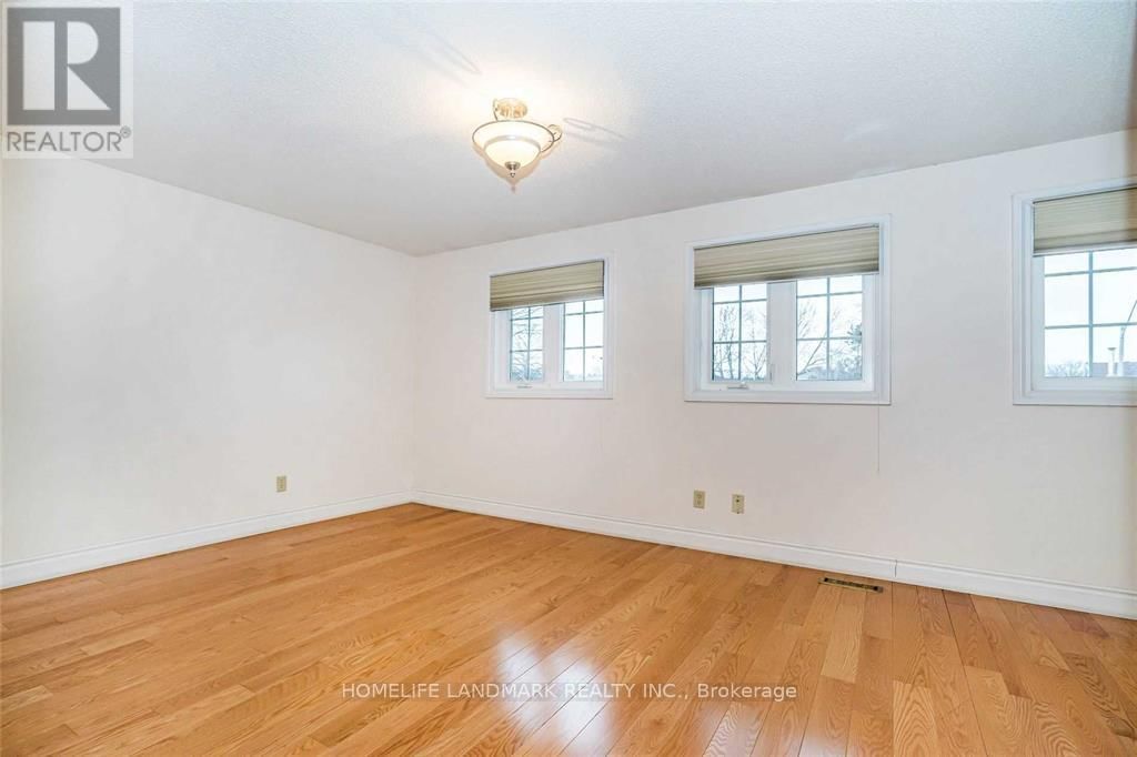 23 BLUESKY CRESCENT Image 14