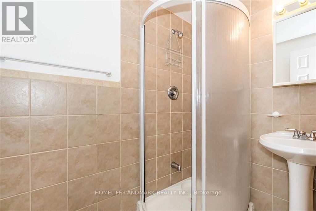 23 BLUESKY CRESCENT Image 22