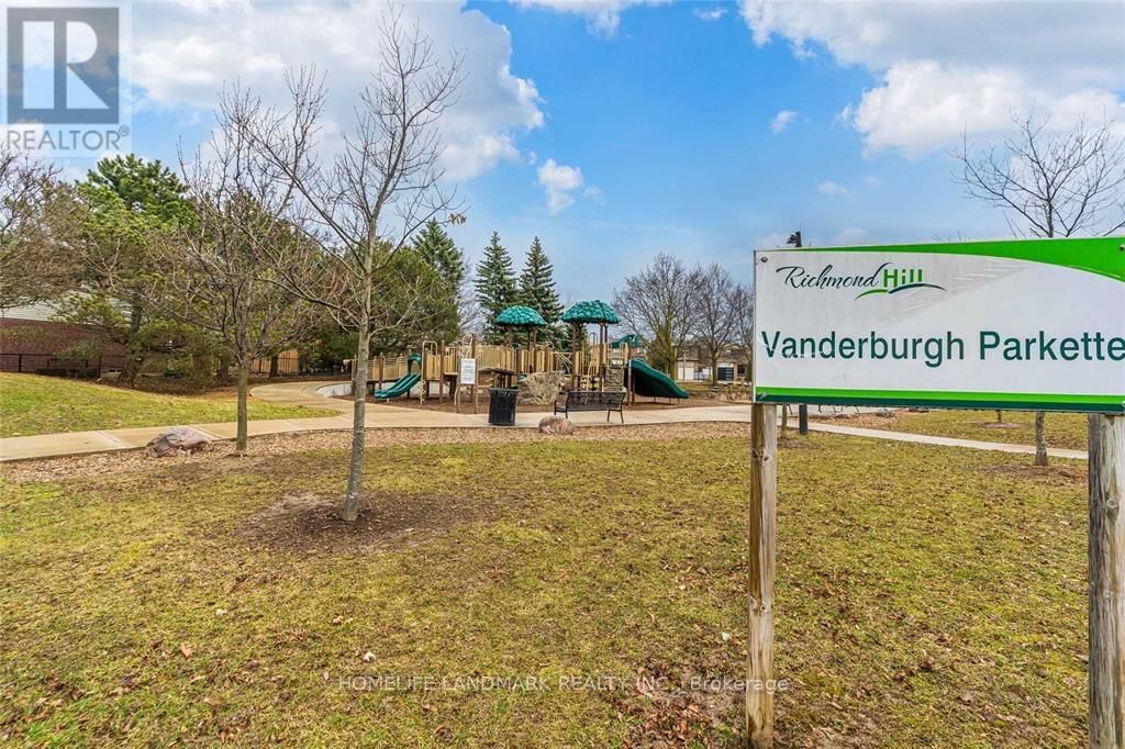 23 BLUESKY CRESCENT Image 26