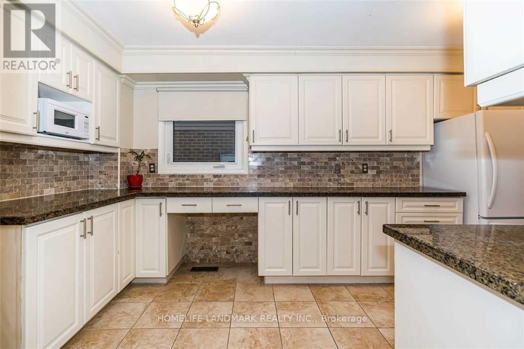 23 BLUESKY CRESCENT Image 4