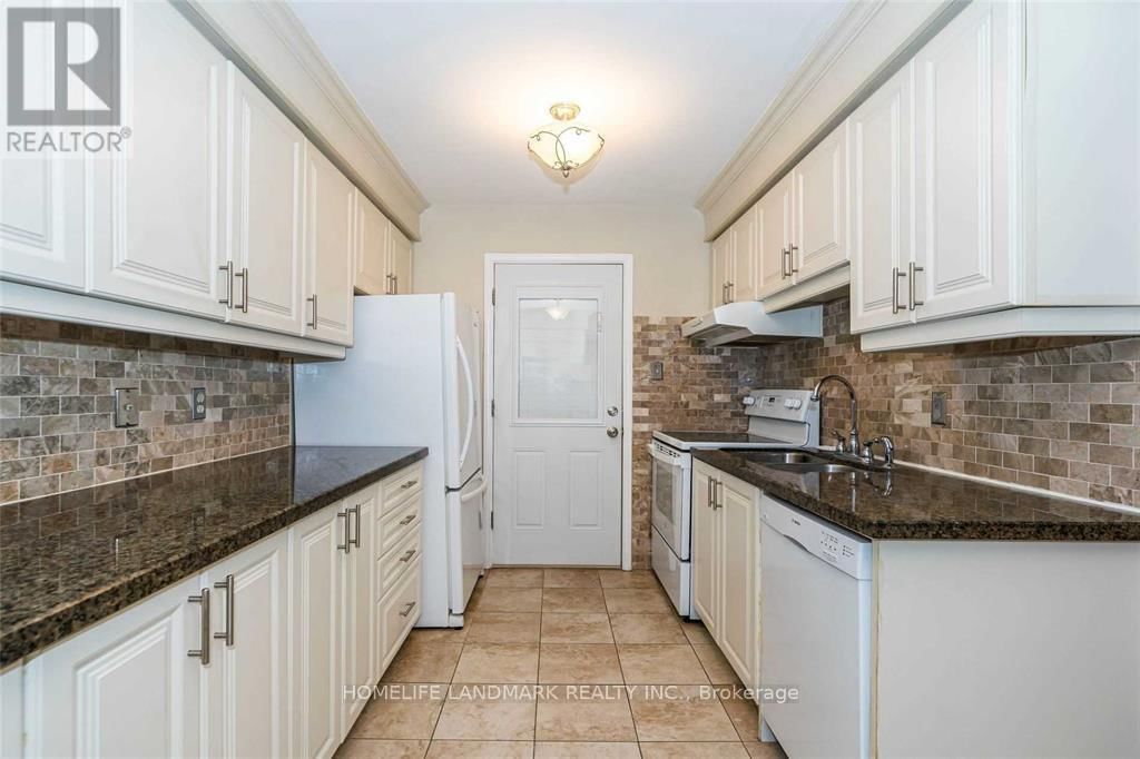 23 BLUESKY CRESCENT Image 6