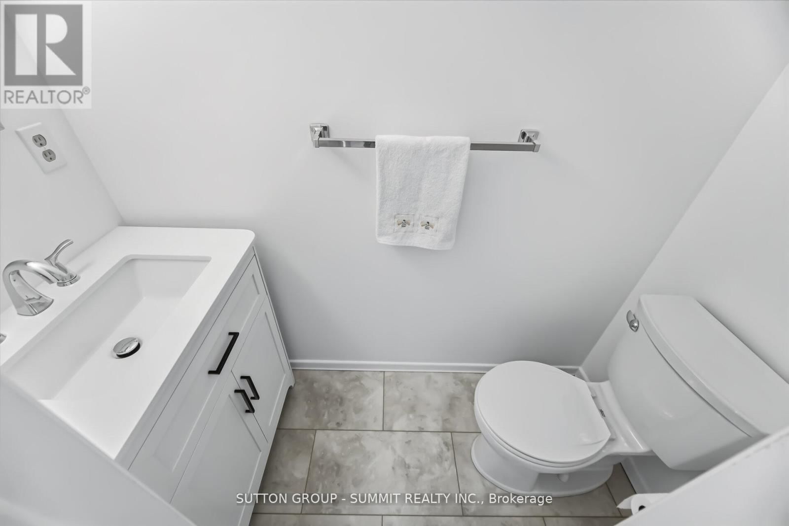 11 ST ANDREW'S COURT Image 11