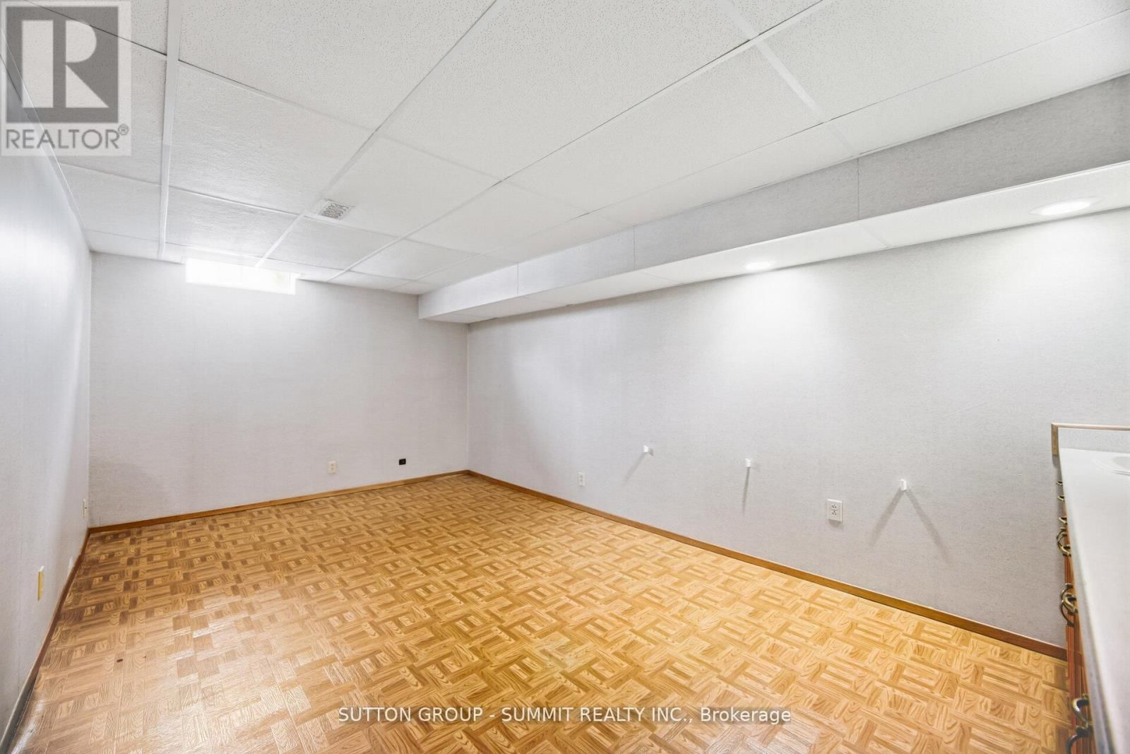 11 ST ANDREW'S COURT Image 20