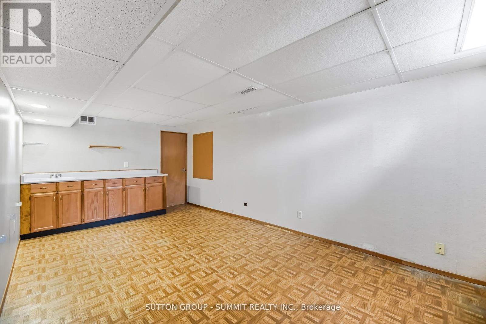 11 ST ANDREW'S COURT Image 22