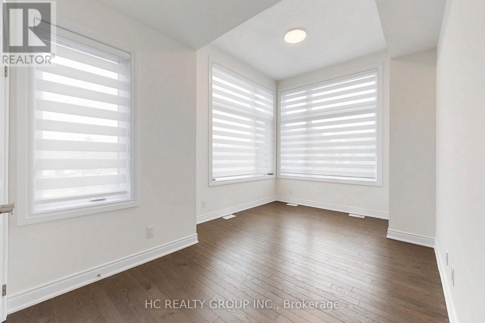 20 HAROLD HUMPHREY STREET Image 23