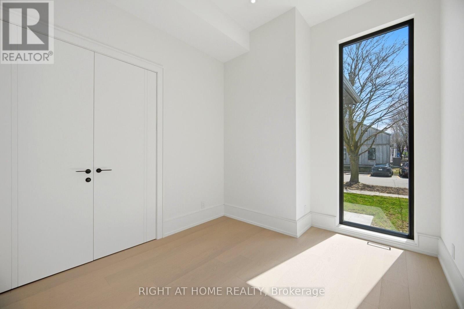 84 MOSLEY STREET Image 7