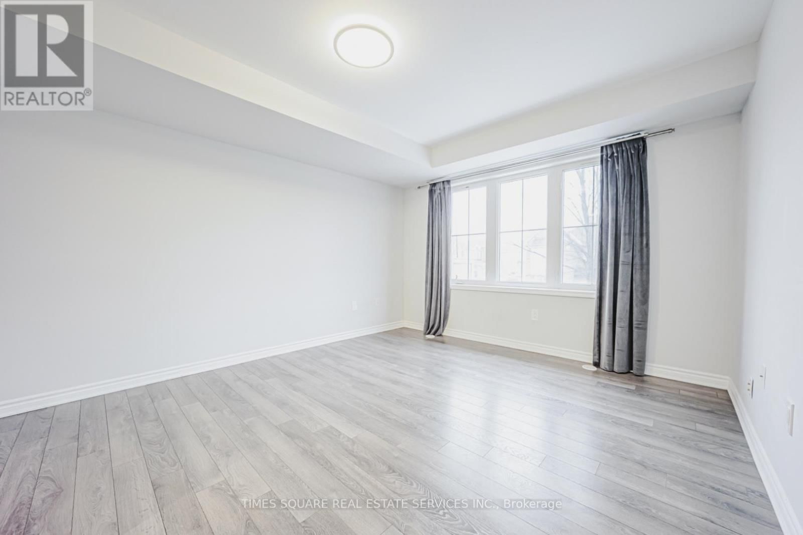 10 STOCKS LANE Image 11