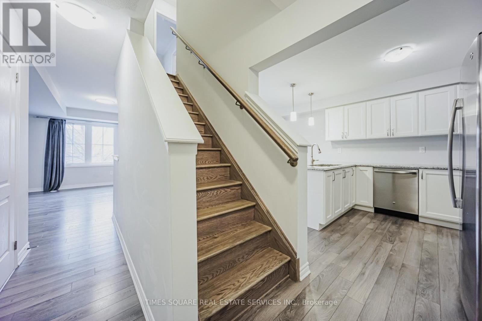 10 STOCKS LANE Image 15