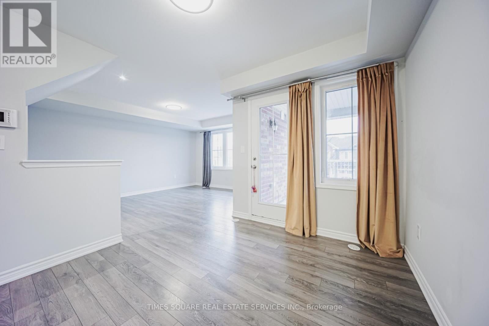 10 STOCKS LANE Image 18